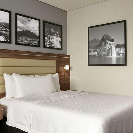 Hampton Inn By Hilton Monterrey Apodaca Kültér fotó